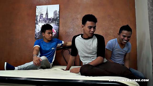 Str8 Boy Jaymes Tickled and Sucked