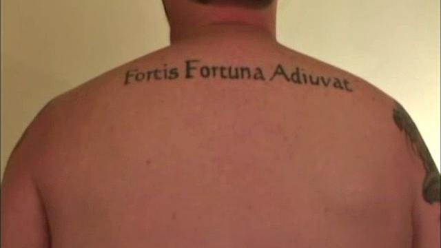 Даг дрочит после работы и кончает мощно