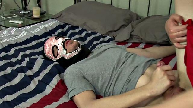 Trans babe fucks sneaky thief before switch