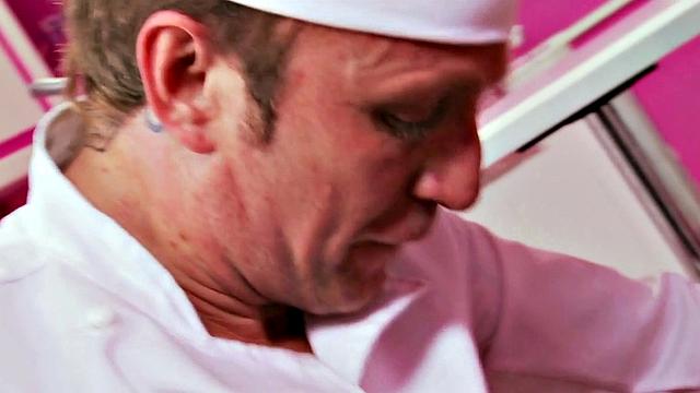 Brunettes Love Dick - Tammie Lee