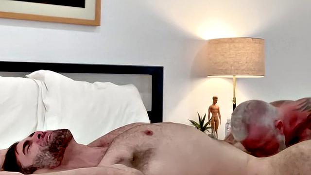 A Sexy Fuck Fpr Bottom Lucas - Lance Charger &amp;amp; Lucas Leon