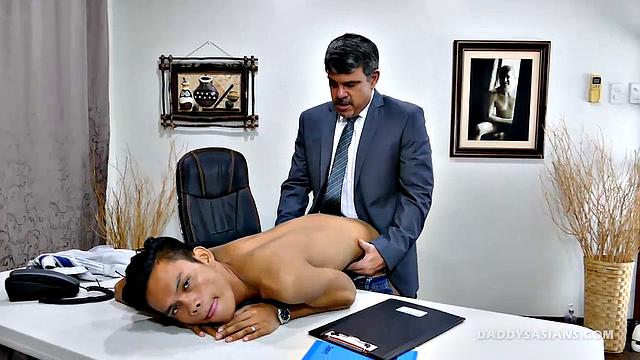 Daddy Fucks Accountant