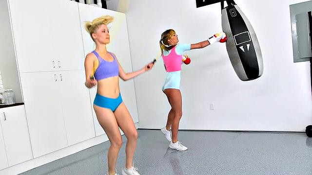 Blonde lesbians with tattoos and piercings get kinky with pussy licking, face sitting, and pussy gaping