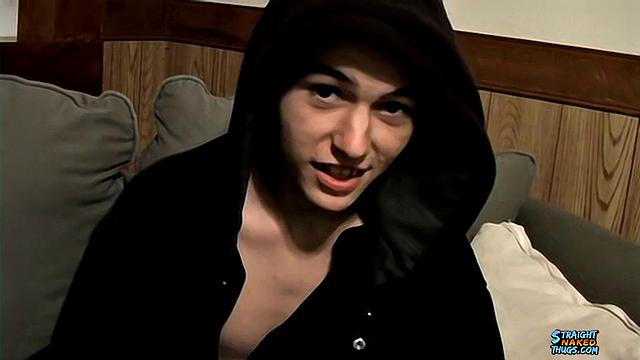 Стрейт Гай Уайли пробует попробовать сперму - Уайли