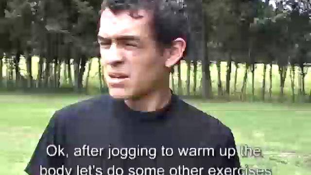 Дамиан устроил стриптиз с этим орудием - да тут и руки не нужны