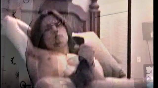 ТЖ впервые пробует член и не может остановиться на минете, жёсткий гей-секс без тормозов.