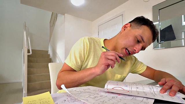 Inked cockhungry stepmom pussypounded