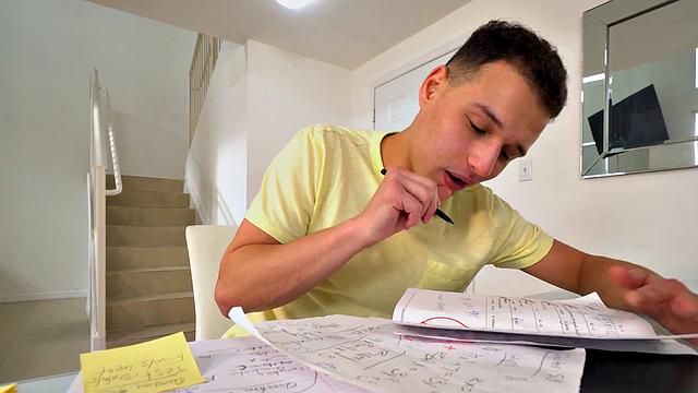 Inked cockhungry stepmom pussypounded