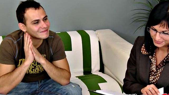 Mean CFNM dommes peg sub for money loan