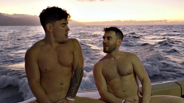 Amateur jock fucks and throats after yachting trip in 4some