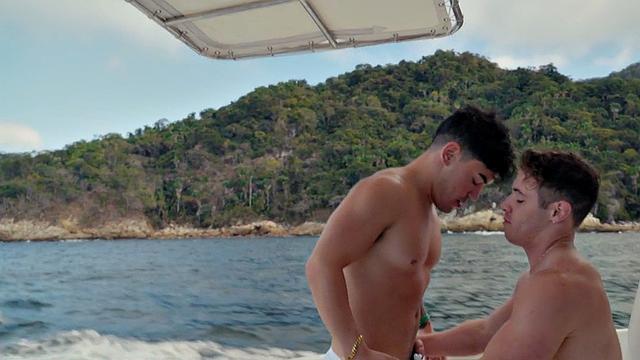 Amateur jock fucks and throats after yachting trip in 4some