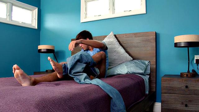 Unsaddled jock drills in taboo duo after deepthroating