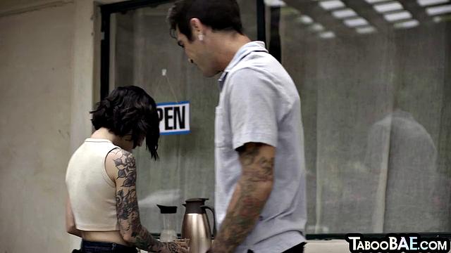 Cum-thirsty babe cockriding lover's cock