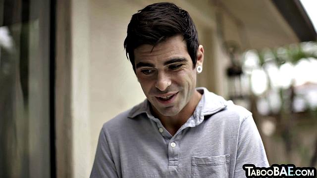 Cum-thirsty babe cockriding lover's cock