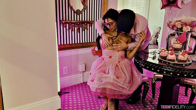 Creampies & Cupcakes