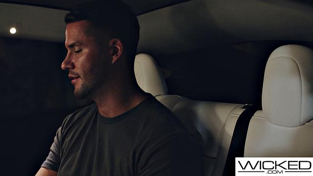 Wicked - Uber Driver Blake Blossom Gets Fucked in Her Car