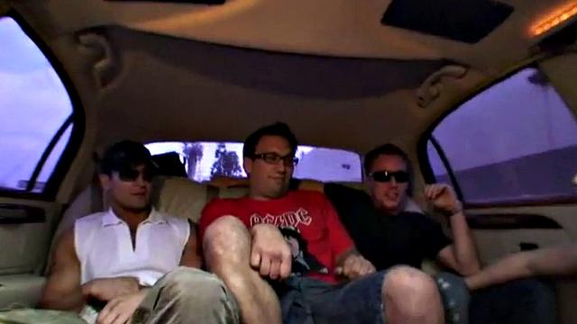 Teen rides cock in reverse cowgirl