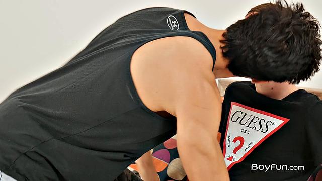 Jared Shaw - Vitali Kutcher - Max London