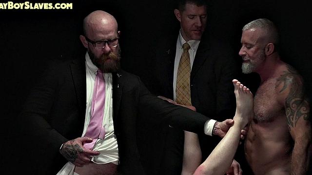 Petite subject rimmed and fucked in 3way by DILFS