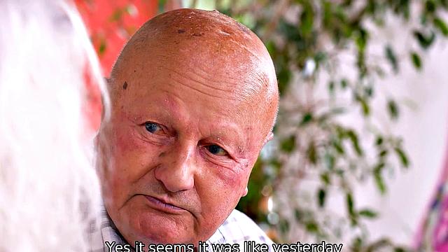 MATURE4K. Guy gives sexual pleasure to horny client in husbands presence