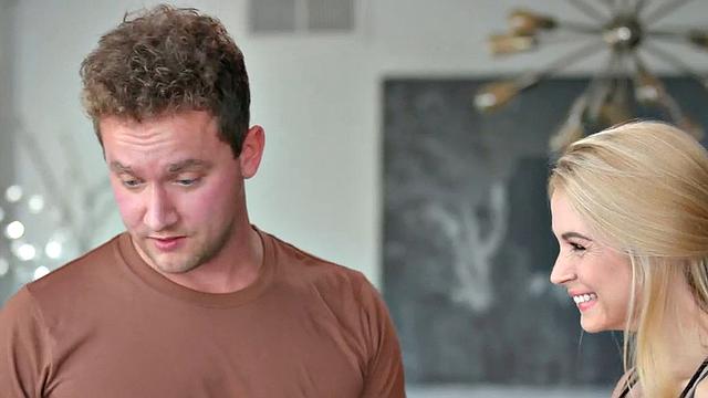 Caring masseuse gives cock massage with wet pussy