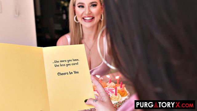 врывайся на жаркую вечеринку с развратной брюнеткой в pov