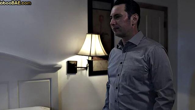 Ebony babe gets pussylicked by therapist