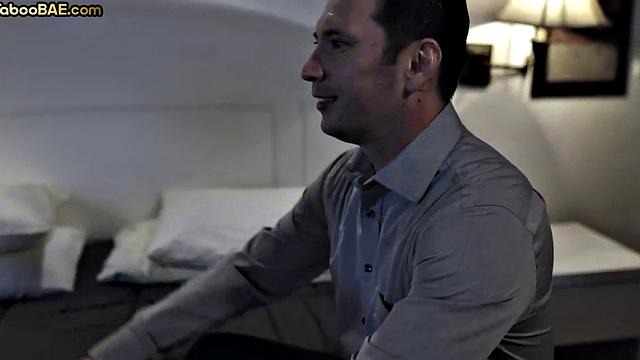 Ebony babe gets pussylicked by therapist