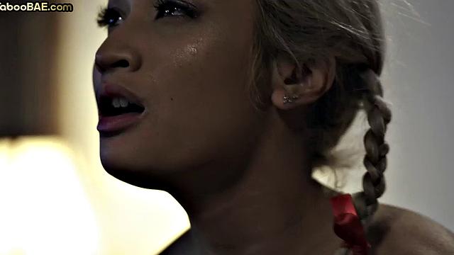 Ebony babe gets pussylicked by therapist