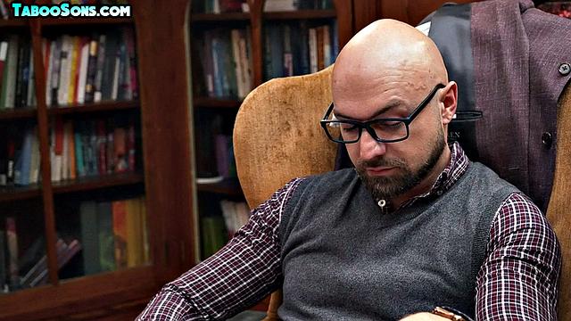 Horny twink cocksucking nasty DILF