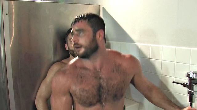 Muscly Hunks Bathroom Compilation ft Beau Butler, Isaac X & MORE!! - RagingStallion