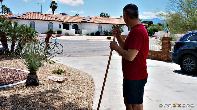 Cyclist Sweat Leads To Shower Sex
