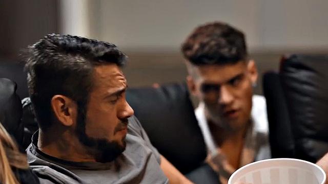 Stunning bisex babe facesitting and pussyrammed in 3way