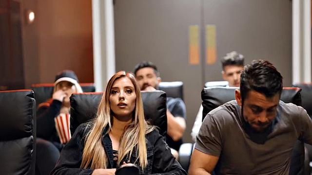 Stunning bisex babe facesitting and pussyrammed in 3way