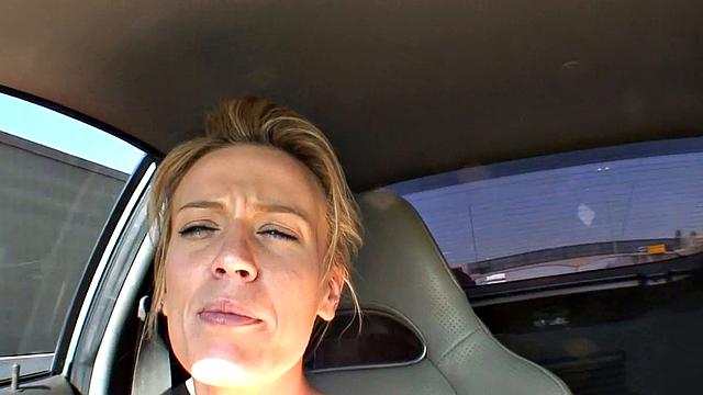 Dating Pornstar Holly Wellin