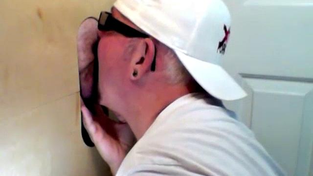 Gloryhole Suck Off With Two Willing Guys