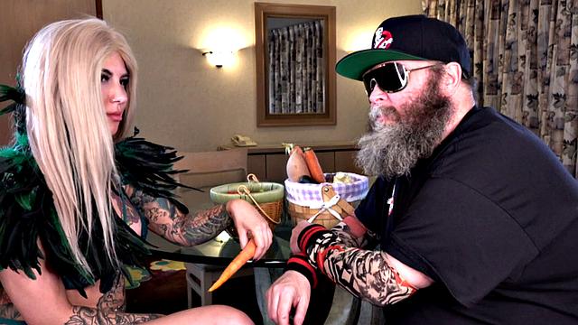 vegan vampire Kennedy Rose gets healed by Ho Hunter Sal Yammy