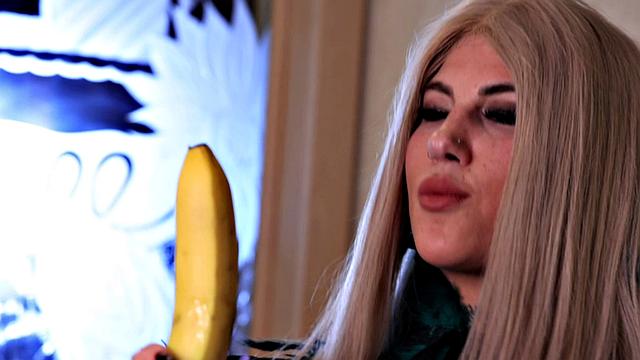 vegan vampire Kennedy Rose gets healed by Ho Hunter Sal Yammy