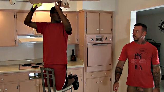 Ray Dalton Fucks Donny Unprotected