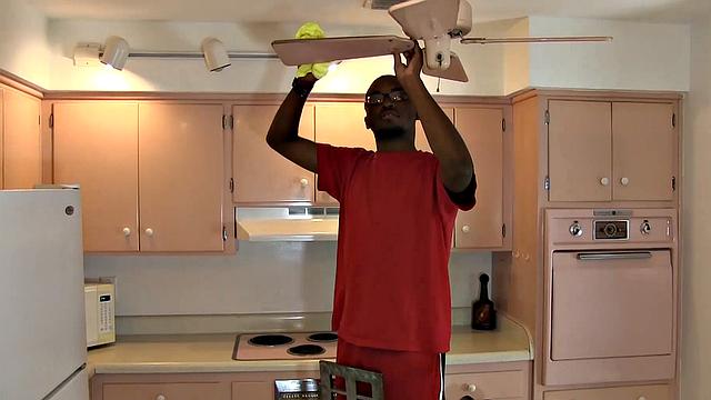 Ray Dalton Fucks Donny Unprotected