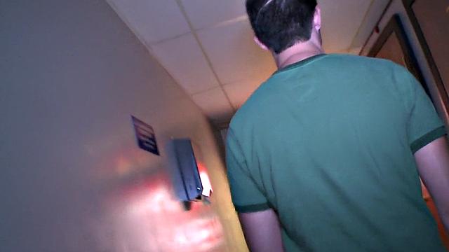 Naive str8 gets gloryhole BJ instead of female sucking