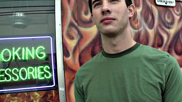 Naive str8 gets gloryhole BJ instead of female sucking