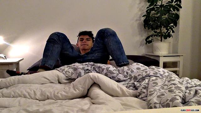 Глотает сперму с милым Макси - Макси Риверс