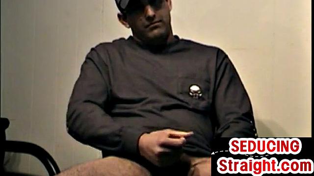 Seduced amateur guy sucked by gaydaddy at home