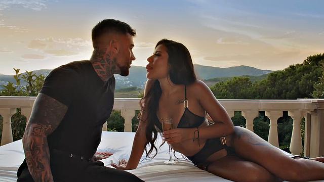 Sunset gets Andrea Retali's horniness going. Spanish dark-haired Andrea Retali vigorously gets plumbed outdoors in Full HD - XXX!