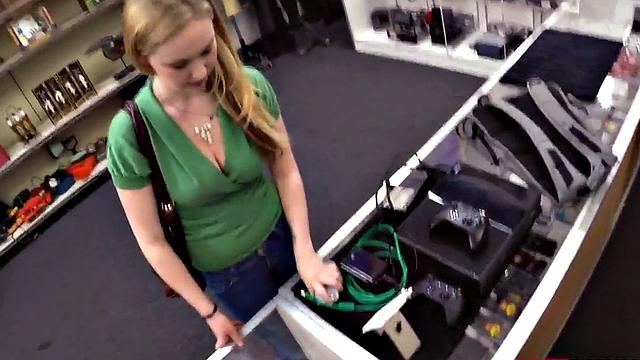 Busty teen pawner sucking manager before bent over desk