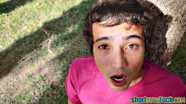 Short king gets cocksucked by stunning MILF