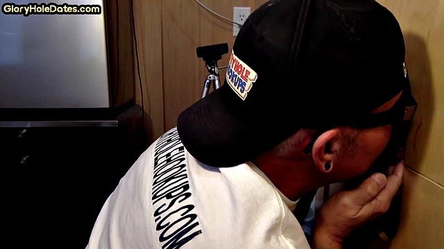 Auntie cocksucking at gloryhole