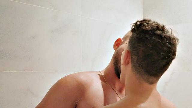 athletic guys barebacking in 3some after passionate kissing