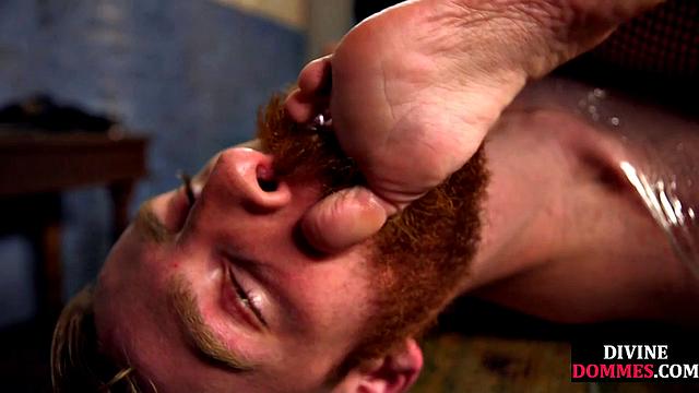 Big-titted femme foot-licked by incel